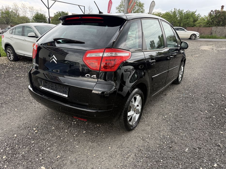 Citroen C4 Picasso  / 130.000 km / benzina / credit / rate / avans 0 / garantie /