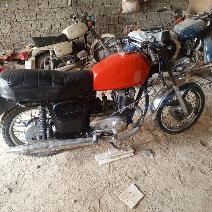 Иж сотилдими матори 0дан тахланган балонлари яанги бартер хам киламан