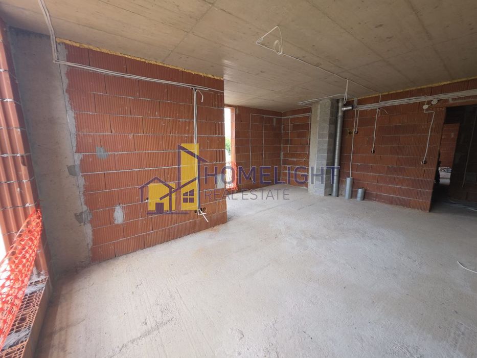 Тристаен апартамент в кв. Манастирски ливади - изток