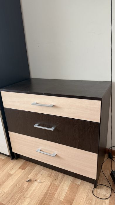 Шкаф, комод и туалетный столик