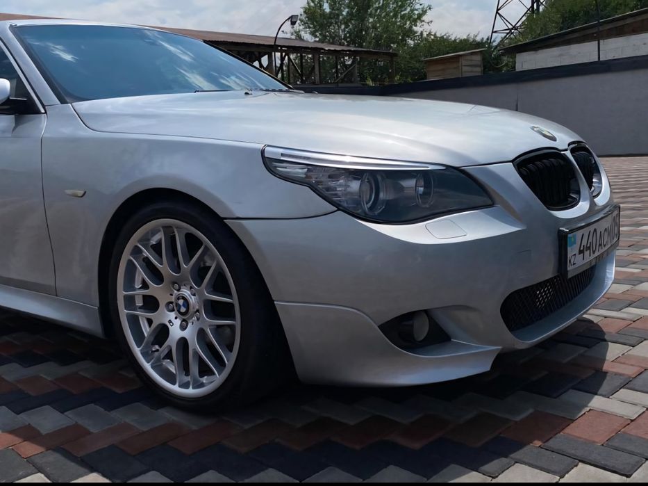 BMW E60 М бампер M-tech