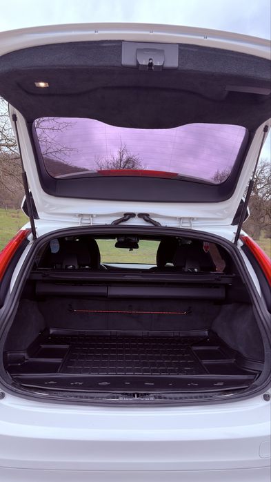 Volvo V60 D3 2.0 Automat 5 Pistoane