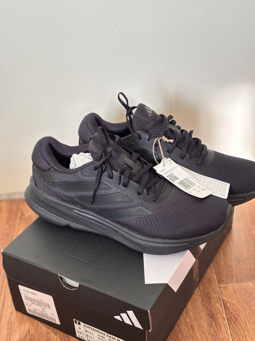 Чисто Нови Мъжки Маратонки Adidas Supernova Ease M 42 номер