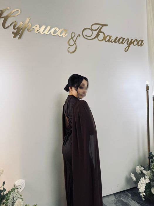 Стильное платье в отличном состоянии!