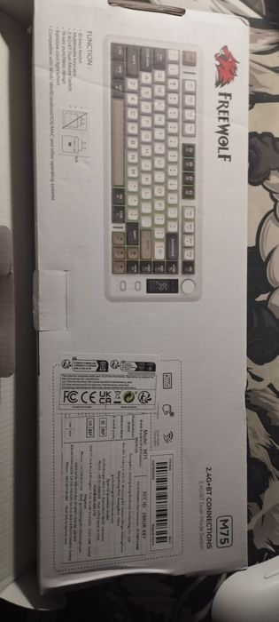 Продам клавиатуру