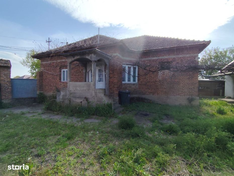 Casa la tara, gaz, acces auto, teren 4122 mp – Petid, Bihor
