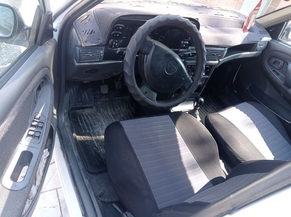 Moshina sotiladi Nexia( 1) 2004