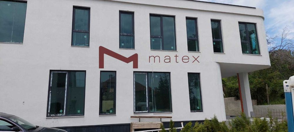 Продава се Тристаен апартамент в Варна, м-т Траката - 118 кв.м за 1568 €/кв.м - Снимка #1