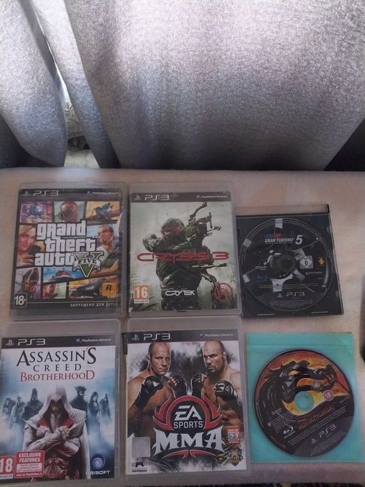 Игровая приставка Playstation 3.