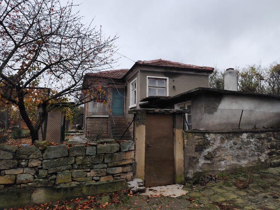 Продава се Къща в с. Есен, Област Бургас - 57 кв.м за 224 €/кв.м - Снимка #2