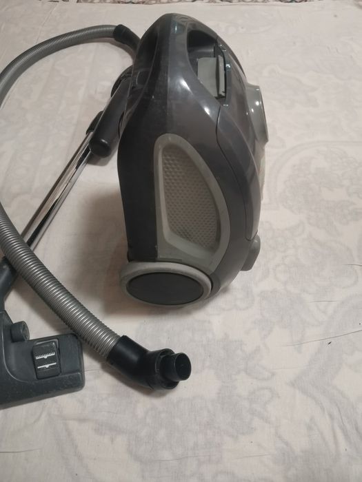 Пылесос Artel VCB 0120 сотилади.