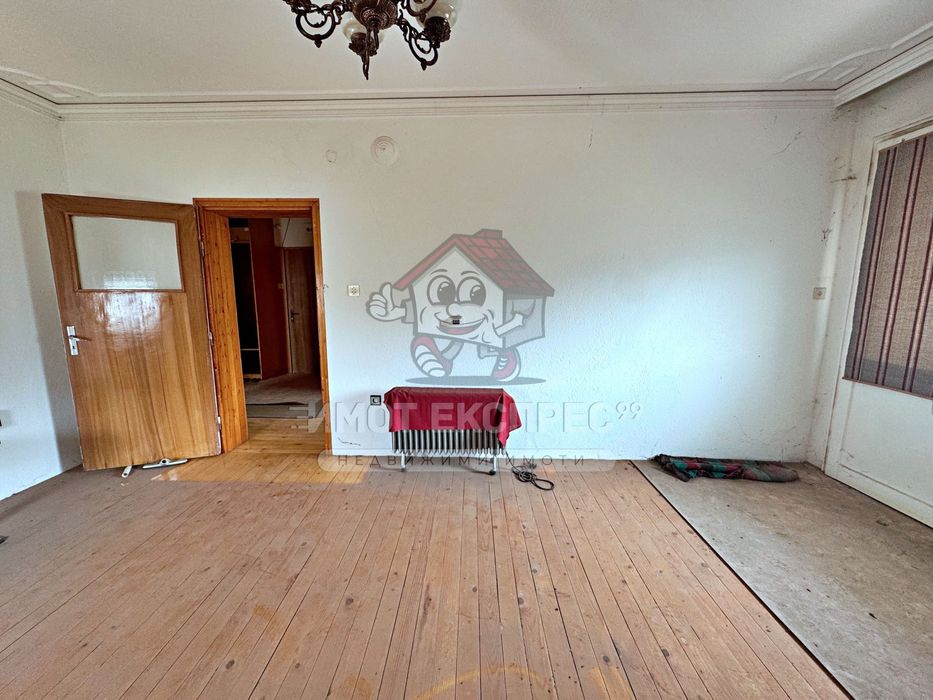 Продава се Многостаен апартамент в Асеновград - 145 кв.м за 725 €/кв.м - Снимка #4