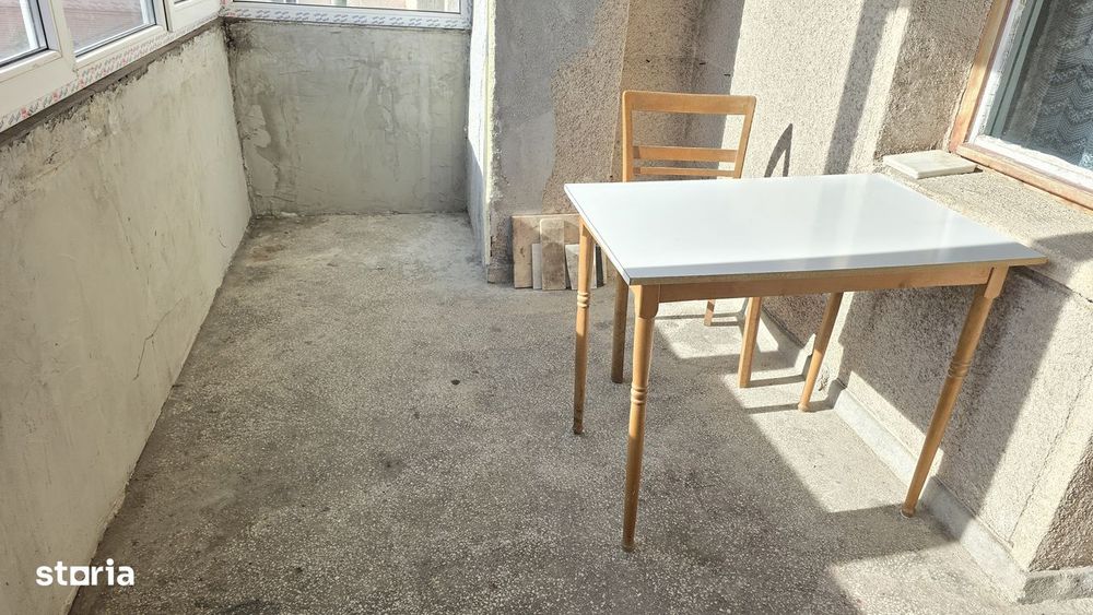Vand apartament 4 camere dec. Deva,  22 Decembrie et 5, bloc de 6 et