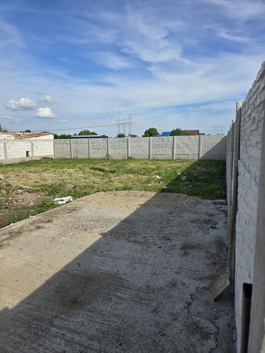 Vând teren comuna Frumuşani sat Postovari