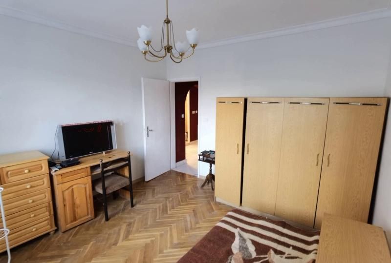 Дава се под наем Тристаен апартамент в София, Люлин 3 - 82 кв.м за 600 € - Снимка #2