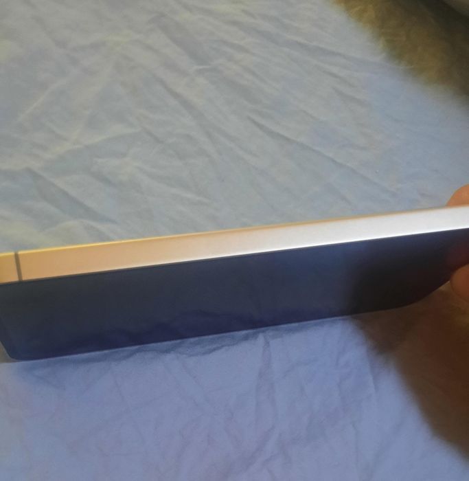 Samsung s24 fe 8/128 гб