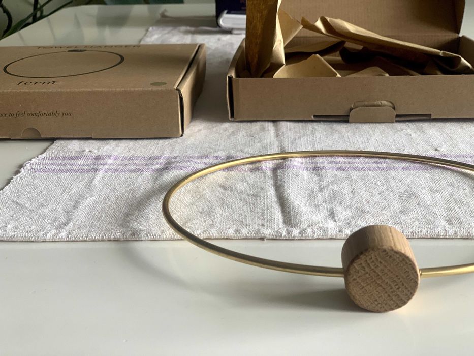 Suport Prosop Alamă Fern