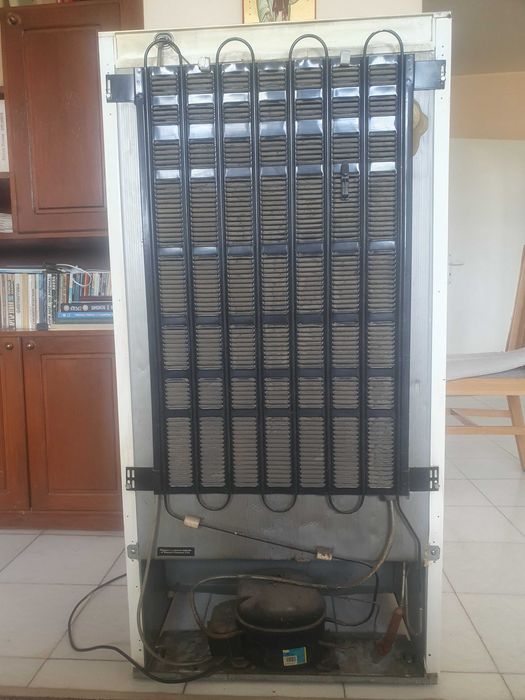 Фризер вертикален Whirlpool 163л