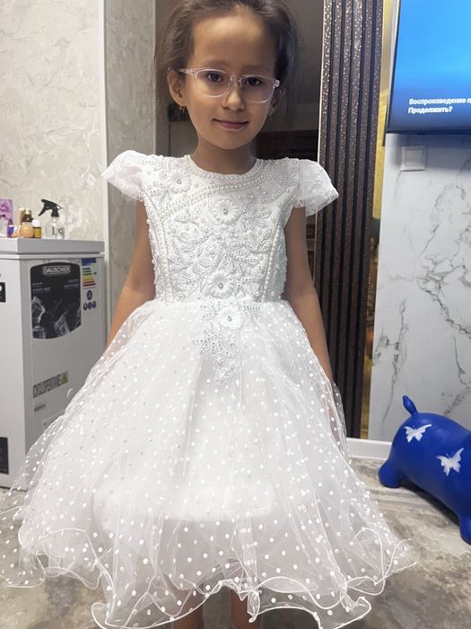 Прокат платьев, костюмов