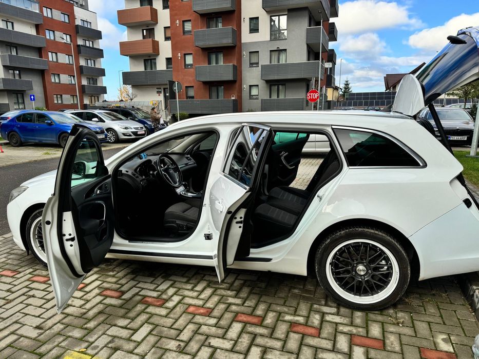 OPEL INSIGNIA sports tourer