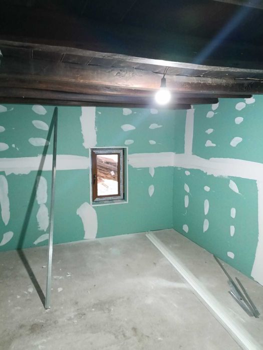 1820-Продава се едноетажна паянтова къща в село Балкански!