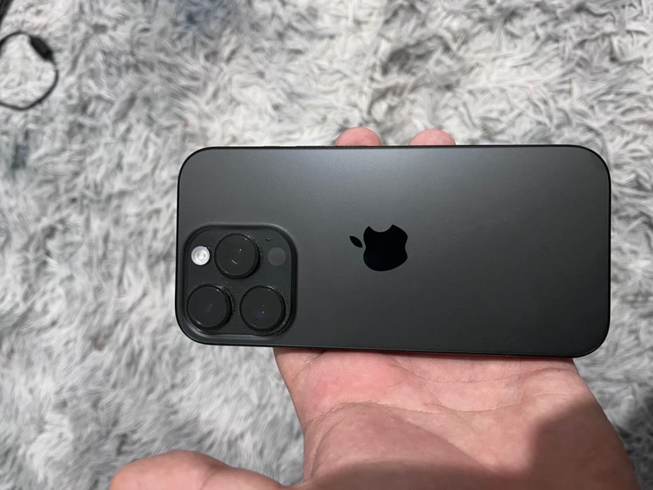 Iphone 16 pro с гарантией