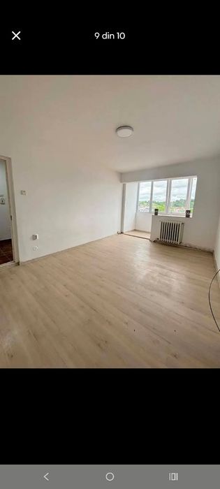 Apartament 3 camere de vânzare