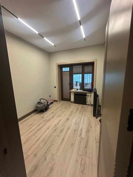 5/2/4 Спецплан, Тинчлик метро 155 квм , 2 гардероба, 2 санузла Своя