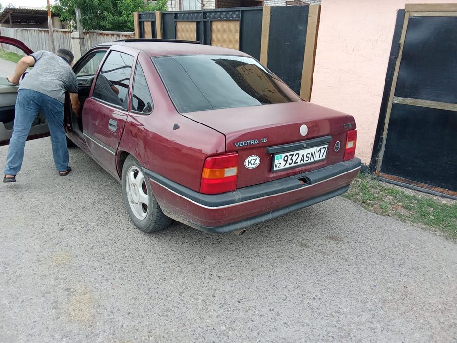 Продаю машину   .