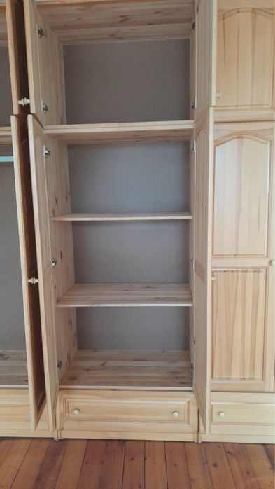 Чамов модулен гардероб