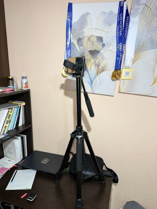 Штатив KINGJOY Новый