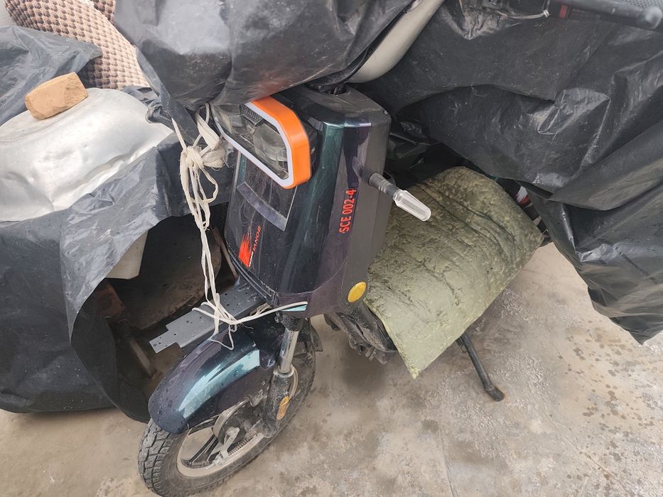 Skuter bonvi sotiladi