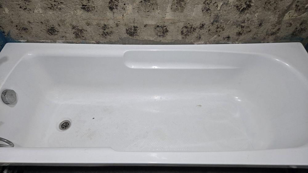 Ванна акриловая б/у