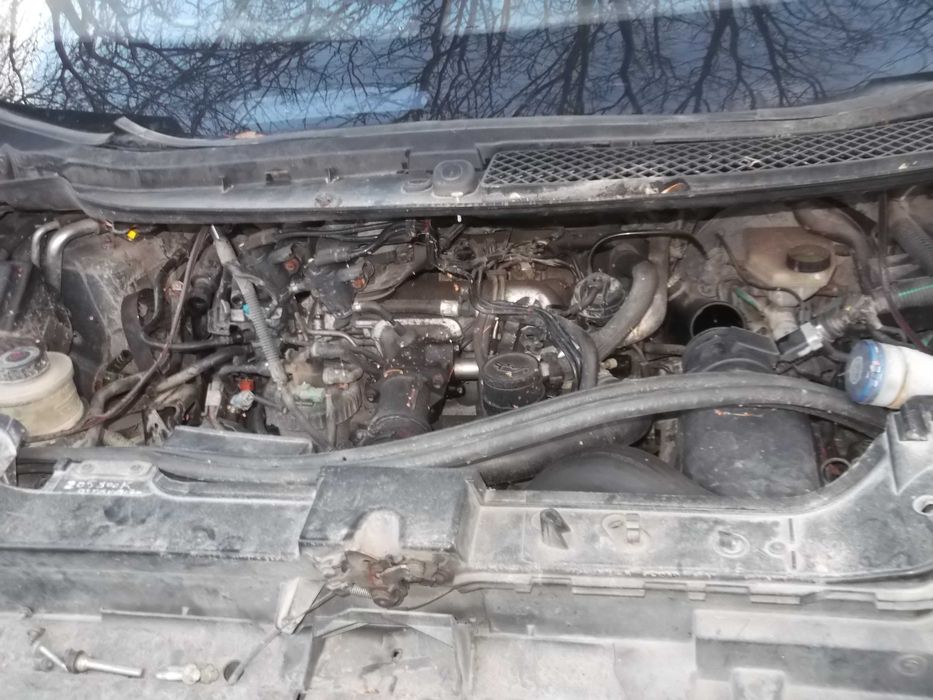 Пежо 807 2.2 128 к.с.2005 год.Само на части