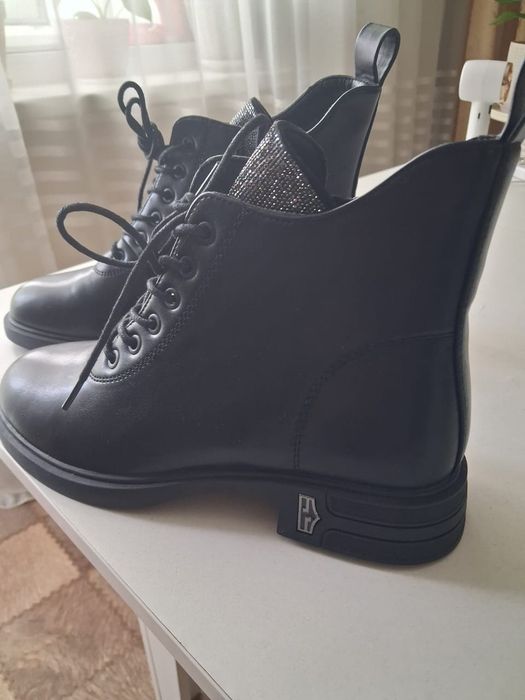 Продам осенние сапоги. 39 размер.