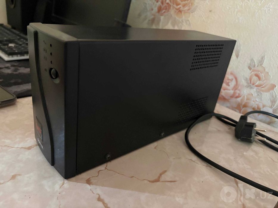 Продам UPS / EAST 650VA в отличном состояние