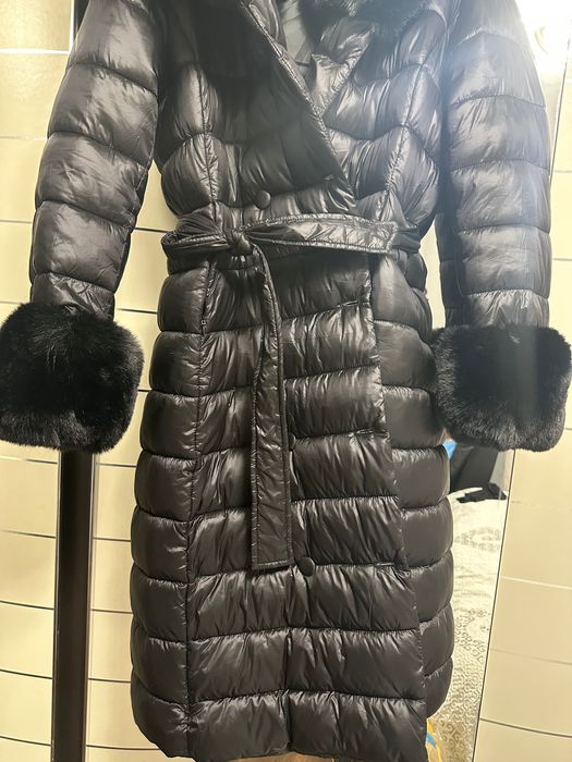 Дамско яке с качулка, ново купено от румънски сайт размер М по етикет.