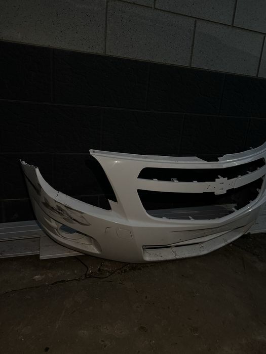 Бампер кобальт родной
