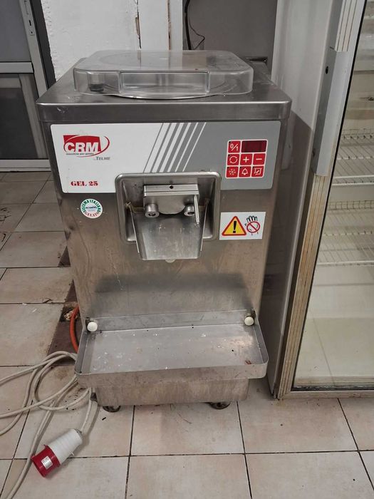 Сладолед машина за твърд сладолед