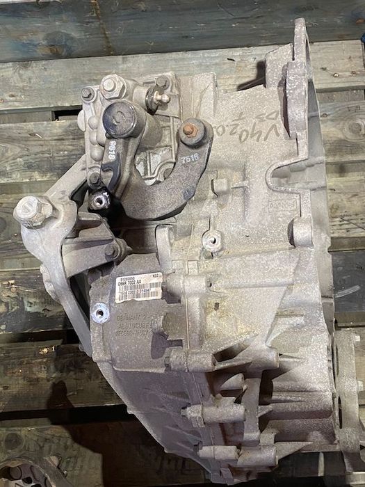 Cutie manuala 2x4  2.0  VOLVO V40  31280650 D66R-7002 AA