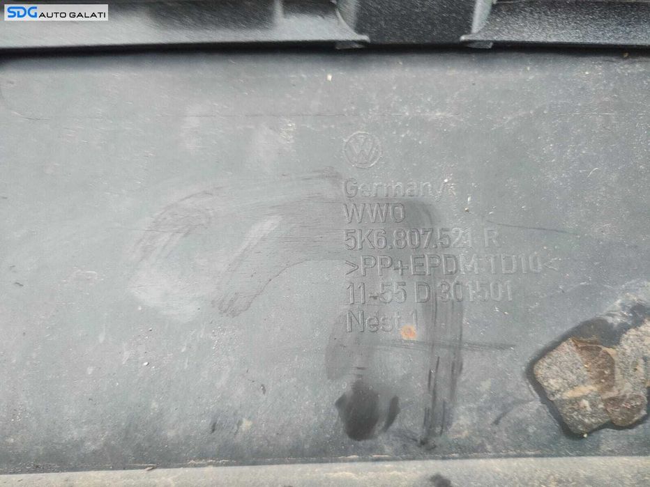 Bara Spoiler Spate Volkswagen Golf 6 Hatchback 2008 - 2013 Cod 5K6807521R Culoare LC9X [LC0172]