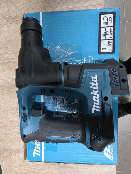 Ciocan Rotopercutor Makita DHR171Z SDS Plus 18V 1.2j 4800rpm