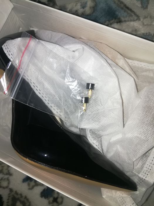 Абсолютно новые чёрные лодочки