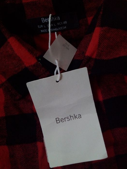 Нови с етикет мъжки ризи L-ка Bershka/Terranova/цената е на бр.