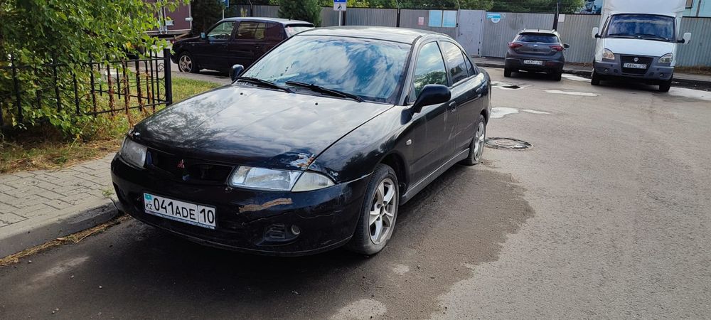 Mitsubishi Carisma