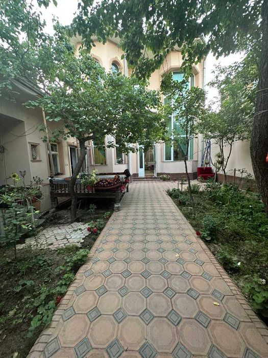 Двух этажный дом