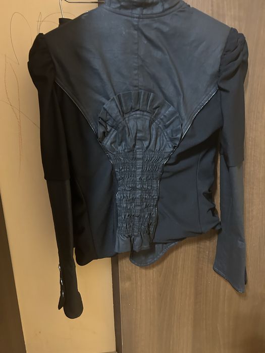 Продавам елегантно сако