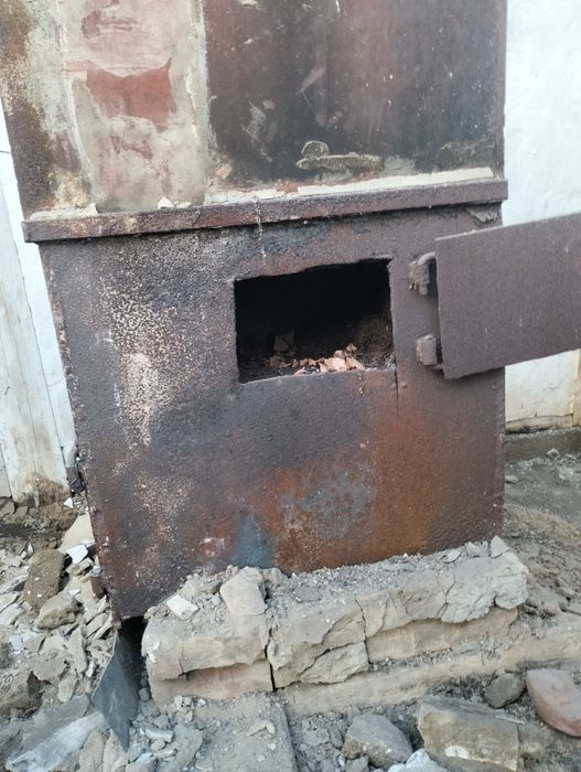 Продам опилки в мешках. Печь для бани