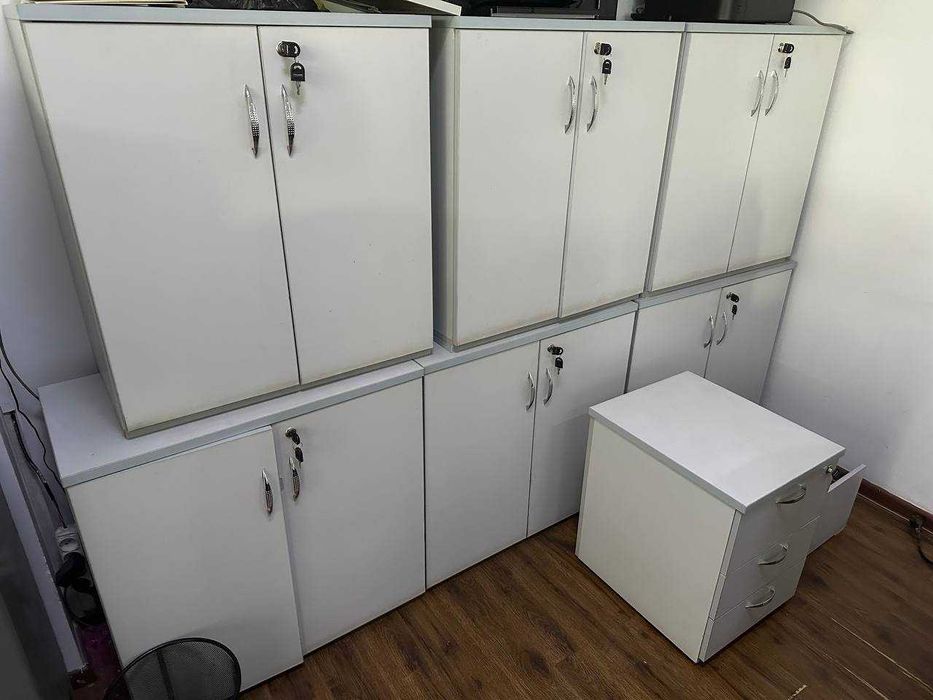 Продается офисная мебель в отличном состоянии