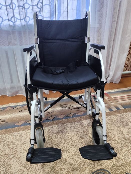 Продам инвалидную каляску